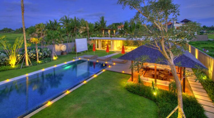 Villa Kalyani Canggu Bali Zwei Pools Villa Mieten (2)