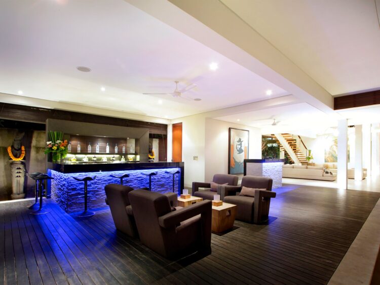 Villa Kalyani Canggu Bali Zweite Bar Luxusvilla Mieten