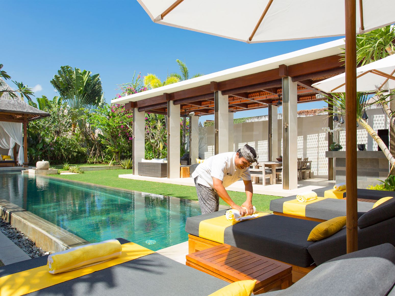 Villa Lilibel Seminyak Bali Mieten Swimmingpool