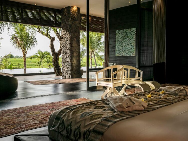 Villa Mana Canggu Bali Kingsize Bett Villa Mieten