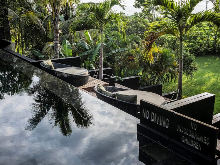 Villa Mana Canggu Bali Pool Urlaub Mieten