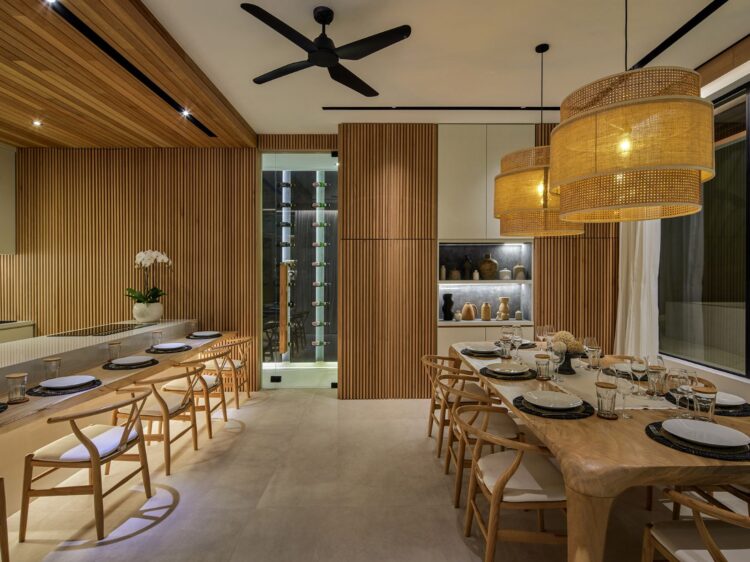 Villa Nini Elly Canggu Bali Mieten Essbereich Innen