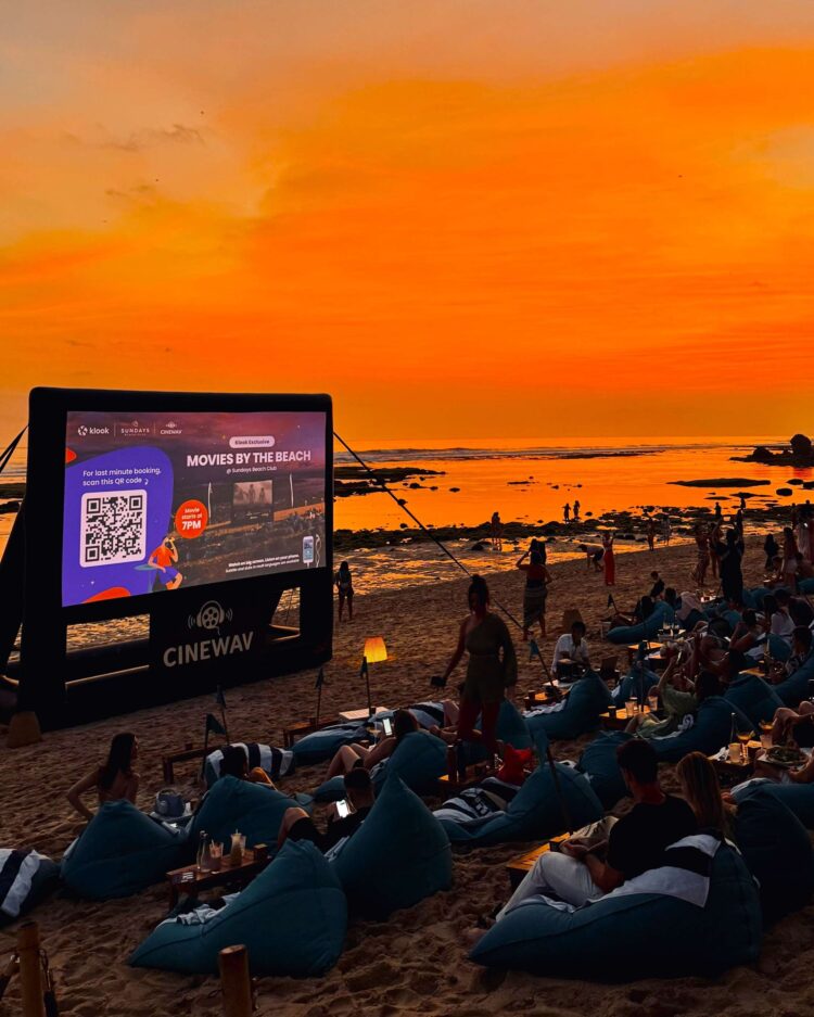 Villa Nora Bali Mieten Sundays Beachclub Sonnenuntergang