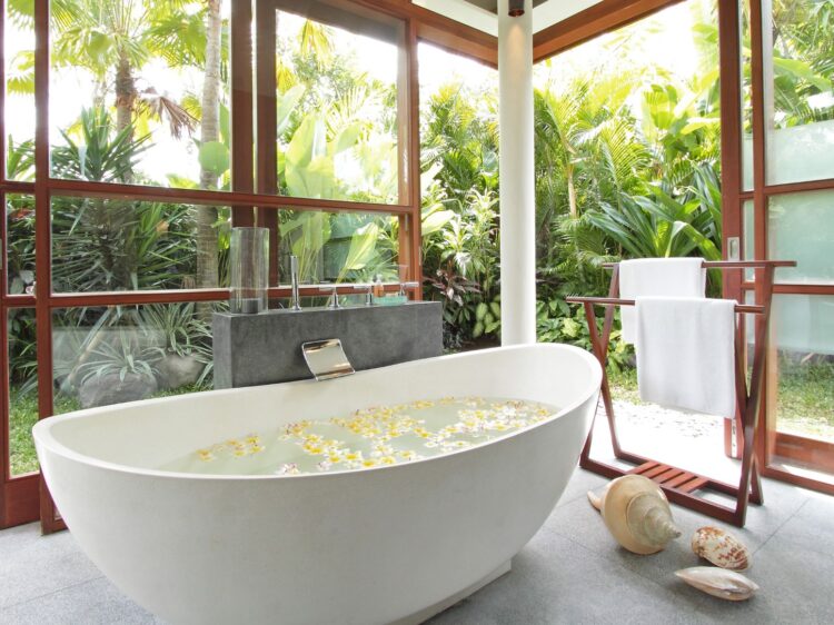 Villa Sarasvati Bali Badezimmer Mieten