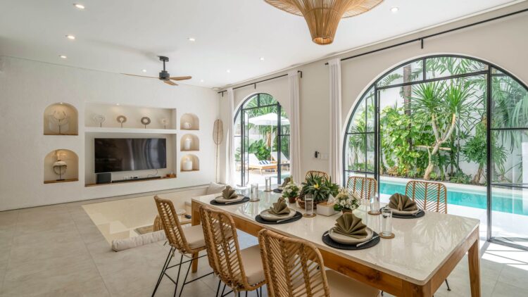 Villa Unna Bali Esstisch Luxusvilla Mieten